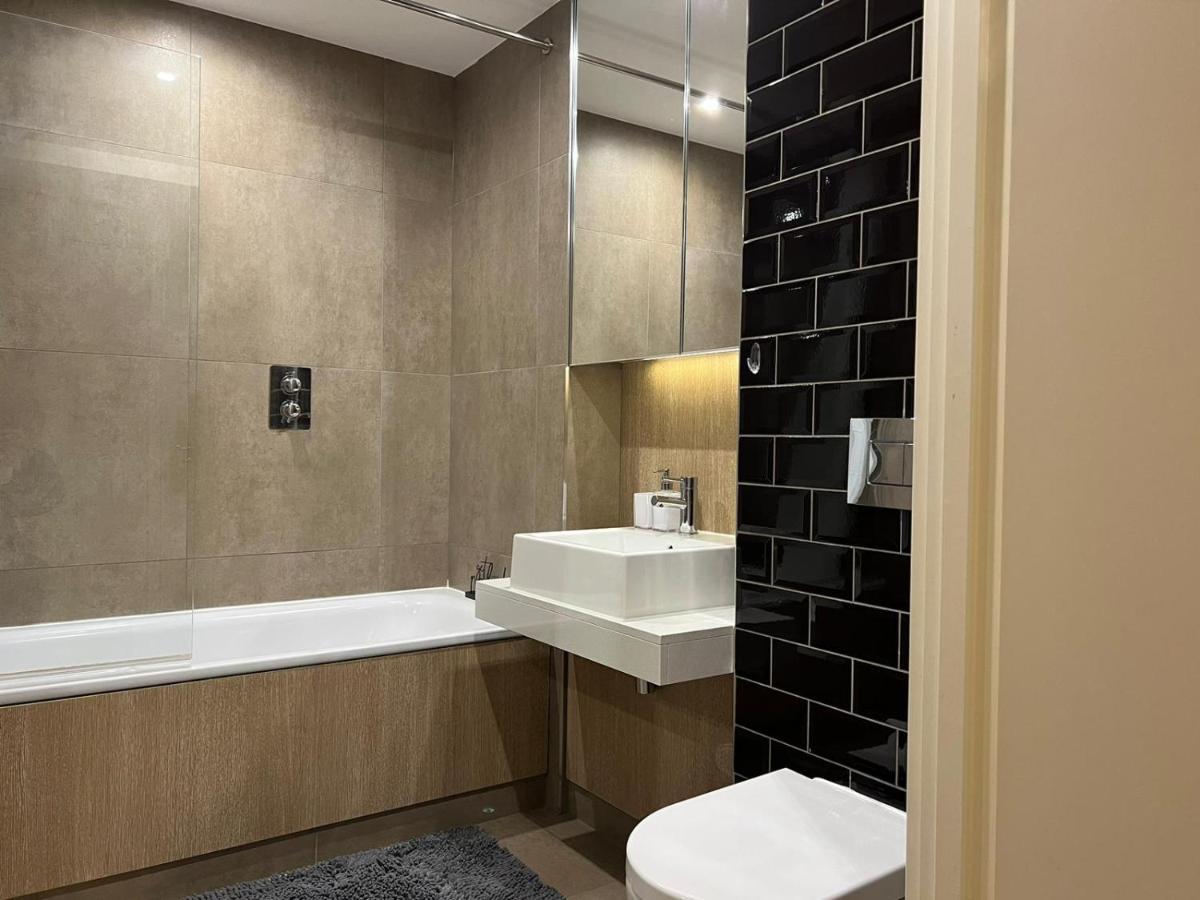 Beautiful In Wembley Appartement Londres